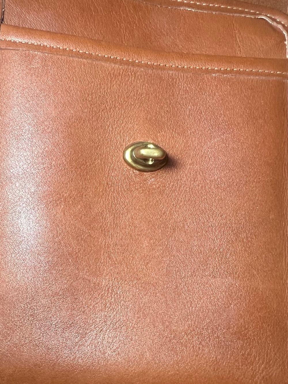 Vintage Coach Legacy Scooter 9893 Tan Brass Kiss Lock Leather Bag with No Tag - Picture 8 of 14
